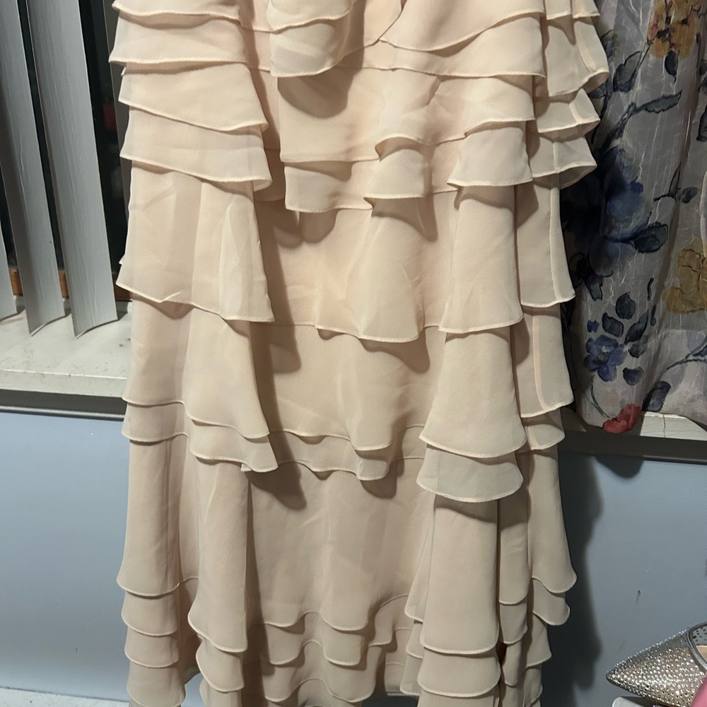 Jovani ruffle tiered formal dress - Picture 3 of 4